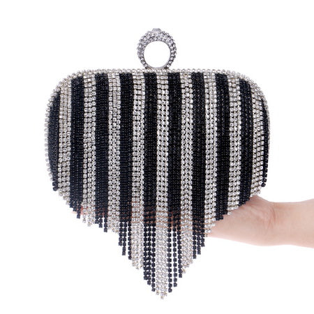 UnWritten Style — “Dripping in Diamonds” Rhinestone Clutch eprolo