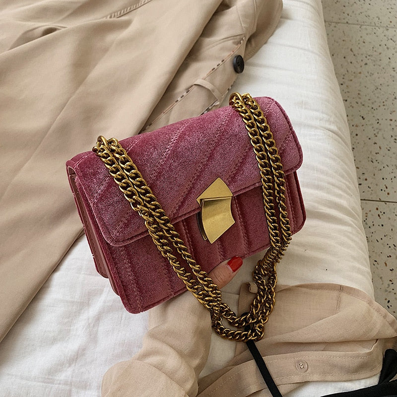 UnWritten Style — “Emerald After Dark” Velvet Crossbody Bag eprolo
