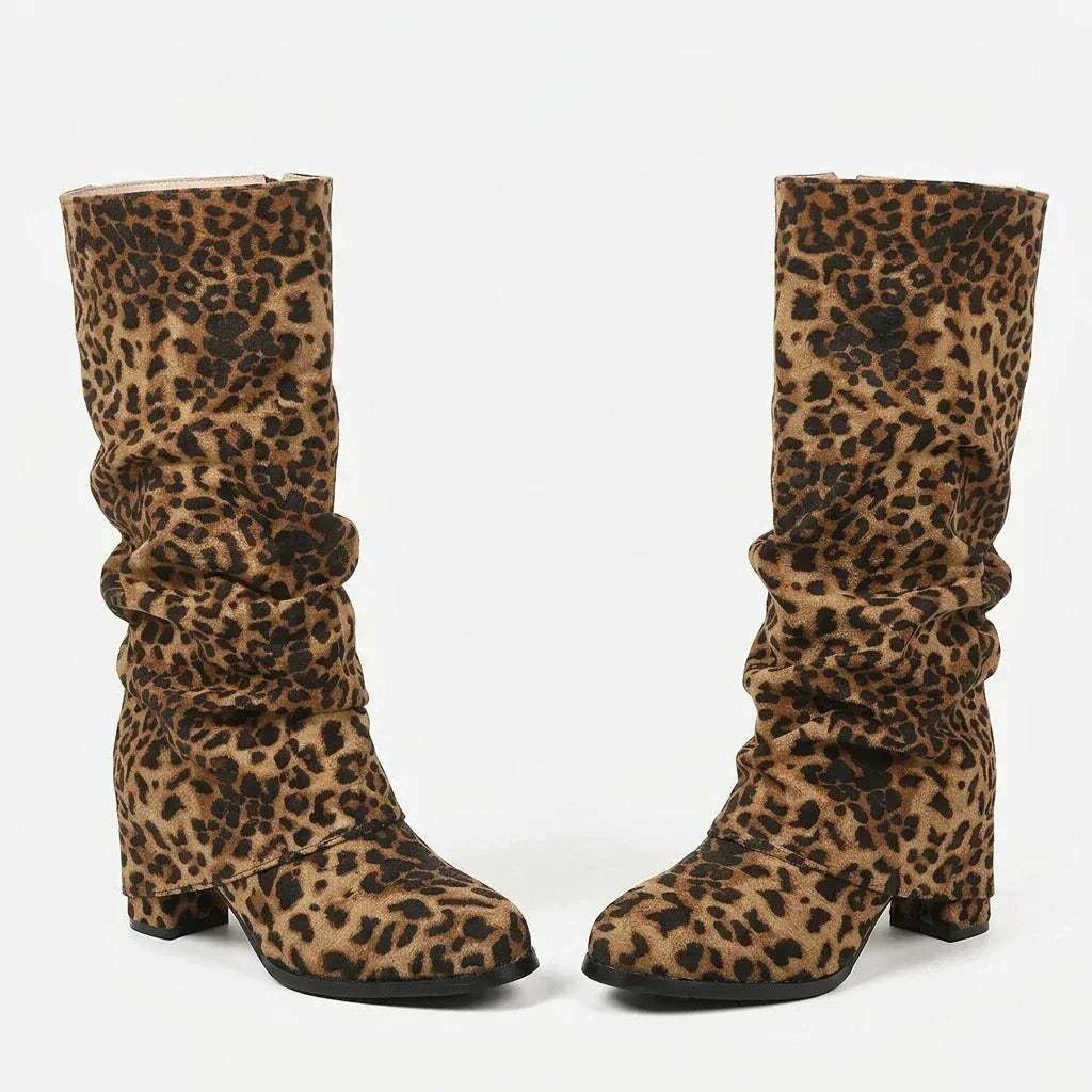 Knee-high boots in 2026 Hot Girl Leopard Print with a soft suede-like finish, slouchy shafts, rounded toes and block heels