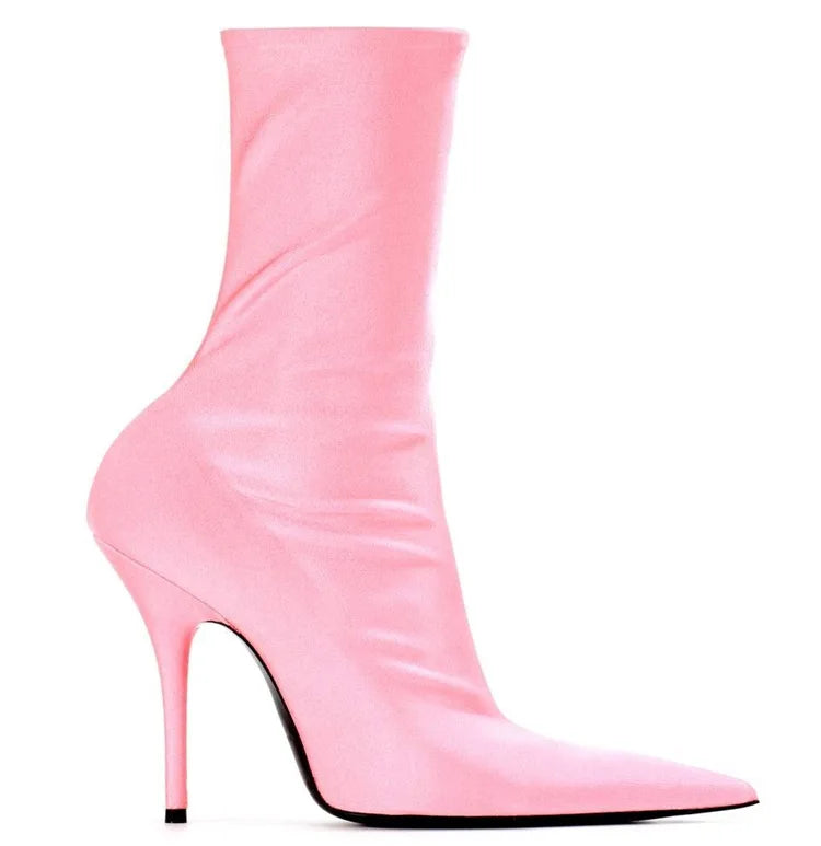 💸 UnWritten Money Moves Stiletto Booties eprolo