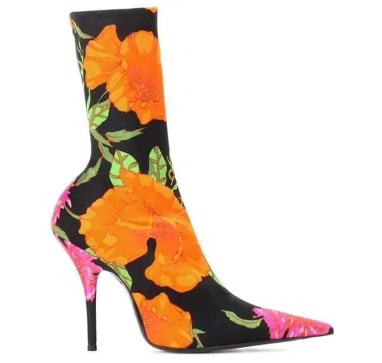💸 UnWritten Money Moves Stiletto Booties eprolo