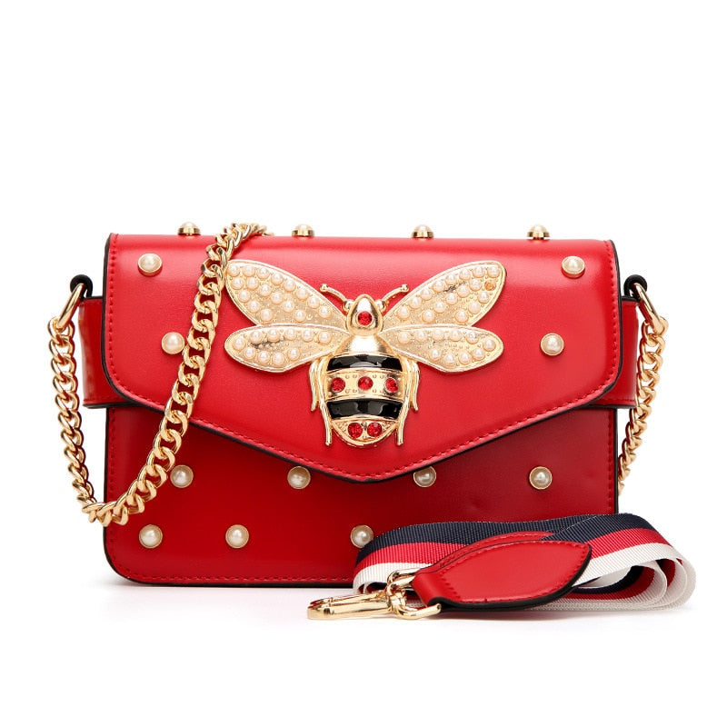 UnWritten Style — “Queen Bee” Statement Crossbody Bag eprolo